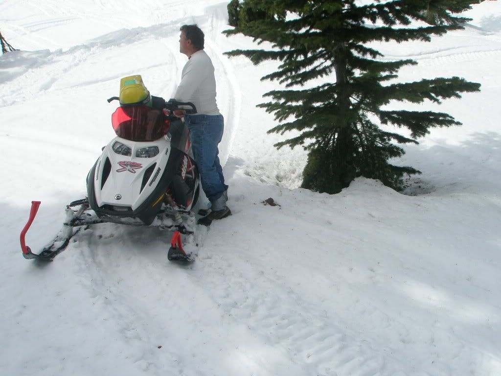 Snowmobiling085.jpg