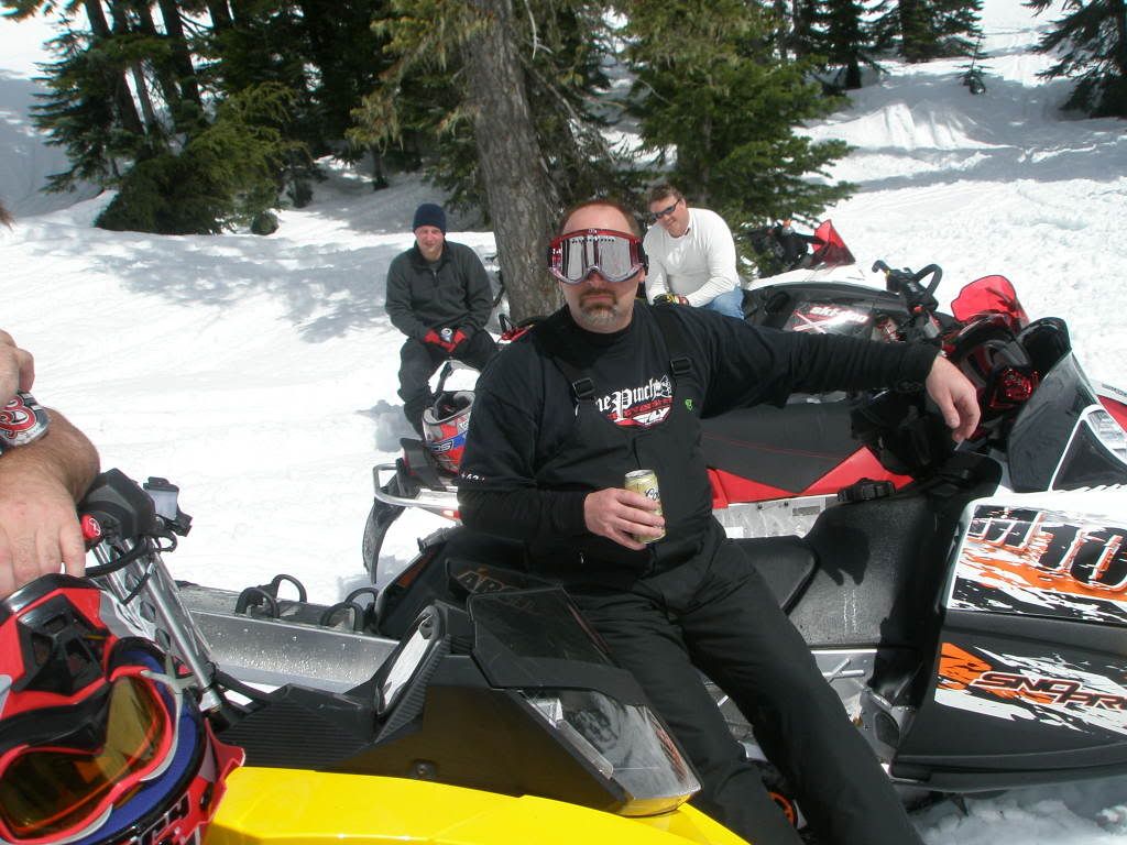 Snowmobiling086.jpg