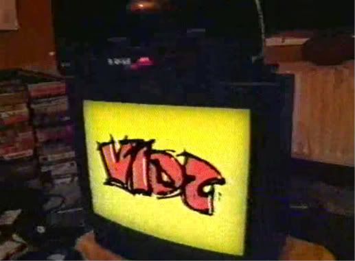 Vids   s04e09 (2001) [VHSRip (XviD)] preview 0