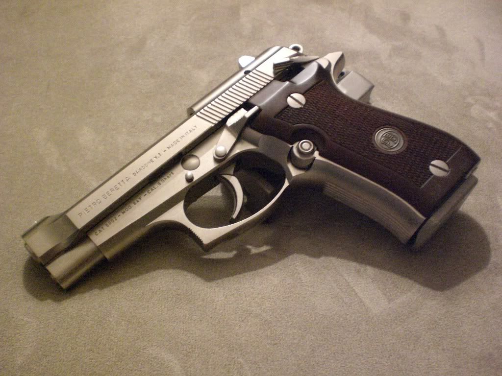 beretta84fnickel009.jpg