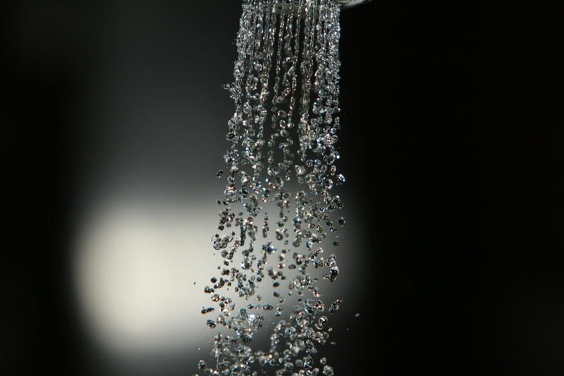 IMAGE: http://i263.photobucket.com/albums/ii129/mattograph/whitefall0069.jpg