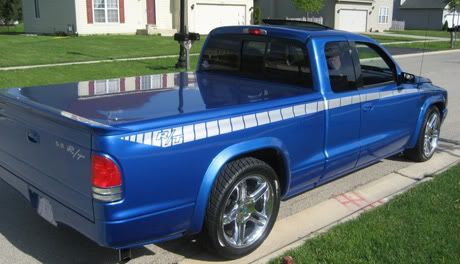 Dakota 6 1 2 Hard Tonneau Cover