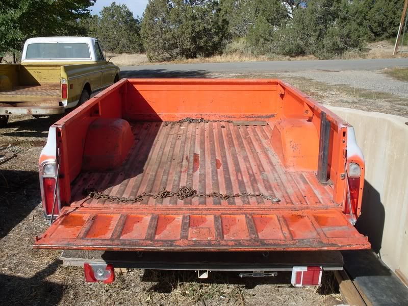 6772 Chevy truck bedlots of picts Pirate 4x4