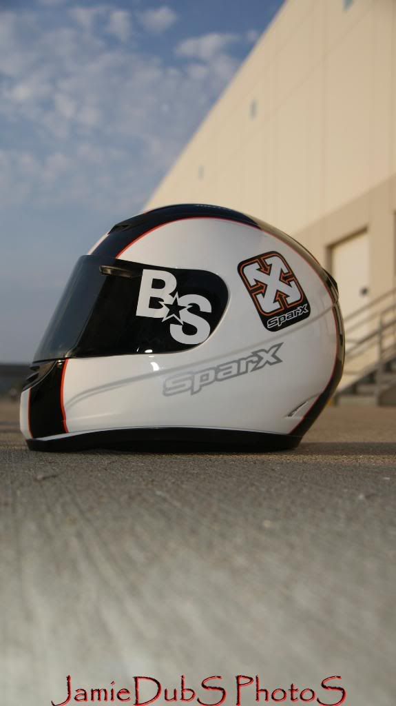 IMAGE: http://i263.photobucket.com/albums/ii134/jamie-dubs/XDL%20INDY%202009/DSC05042.jpg