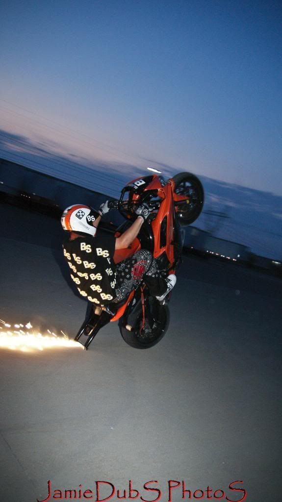 IMAGE: http://i263.photobucket.com/albums/ii134/jamie-dubs/XDL%20INDY%202009/DSC05173.jpg