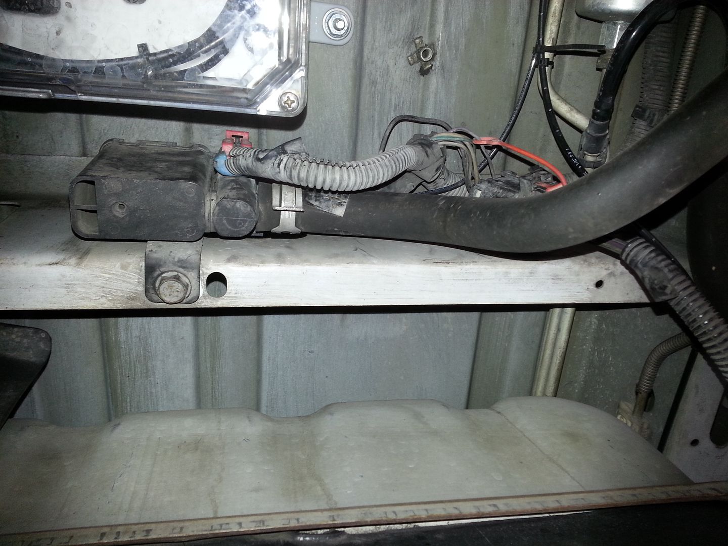 Bad fuel pump? Gauge pegged past full, SES light on. Page 3 Chevy