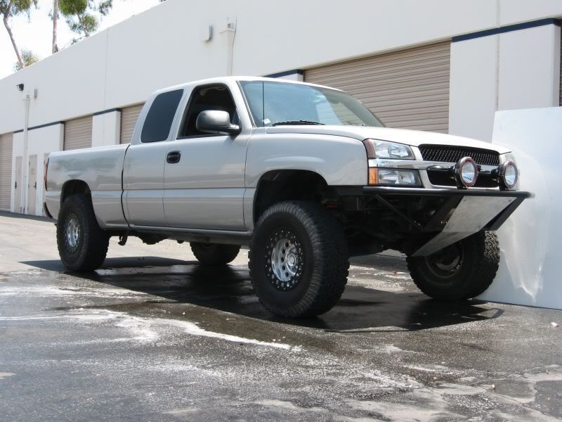 Prerunner style bumper racedeZert